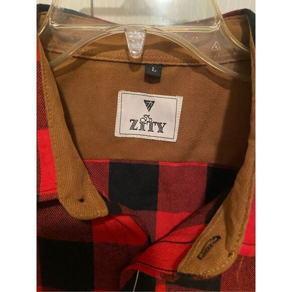 Mens flannel red and back button down shirt - Picture 4 of 5